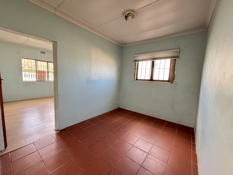 2 Bedroom Property for Sale in Hawston Western Cape